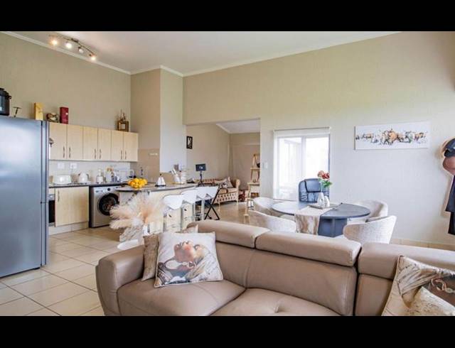 2 BEDROOM APARTMENT FOR SALE IN JACKAL CREEK GOLF ESTATE
